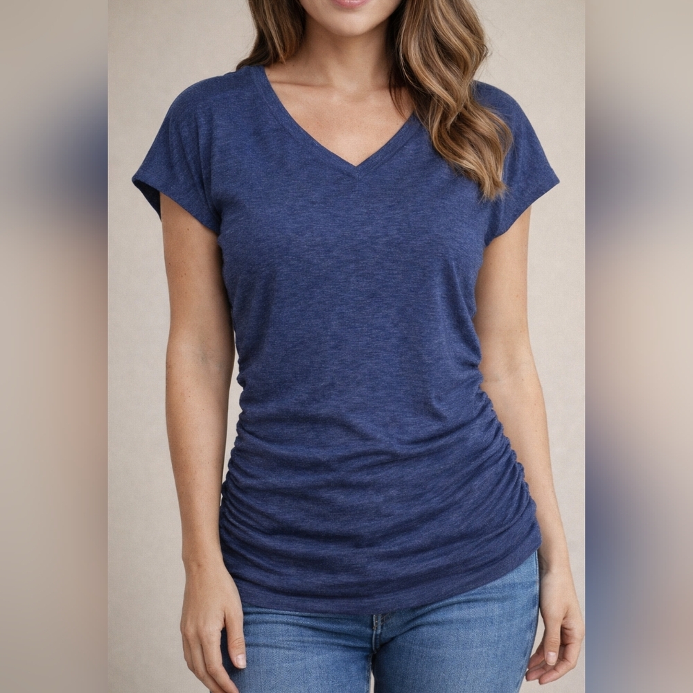 #131 NWOT Women's V-Neck Blue Top, Size L